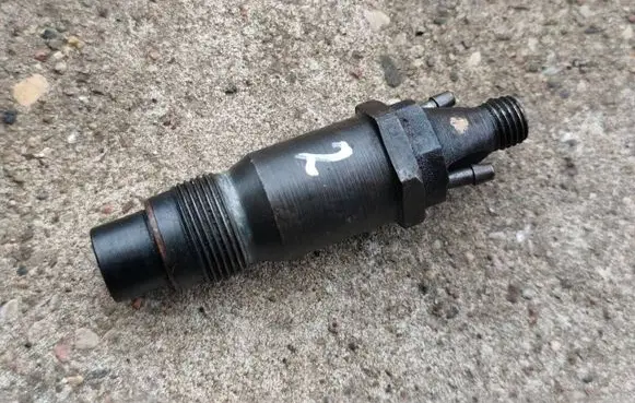 Jeep Grand Cherokee (WJ) Fuel injector KCA17S89