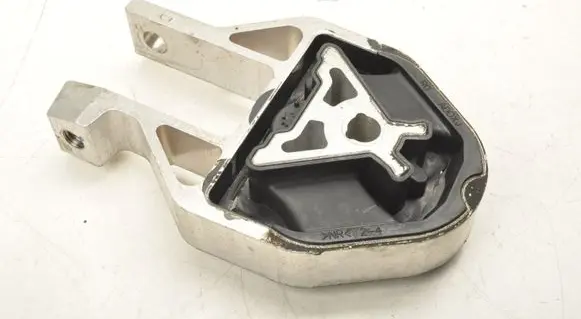 Volvo XC40 Gearbox mounting bracket 32222105