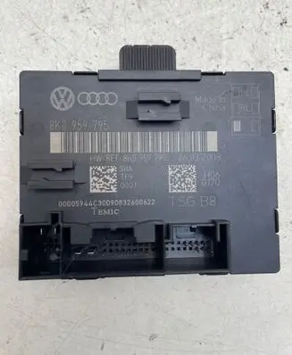 Audi A4 S4 B8 8K Front door window regulator motor 26032008 8K0959795