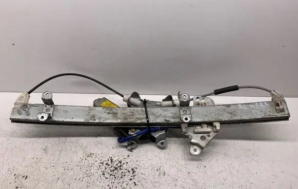 Nissan Almera Front door window regulator with motor