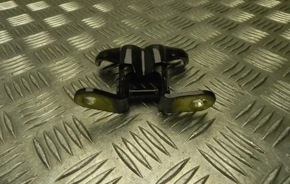 Opel Mokka X Front door upper hinge T5315