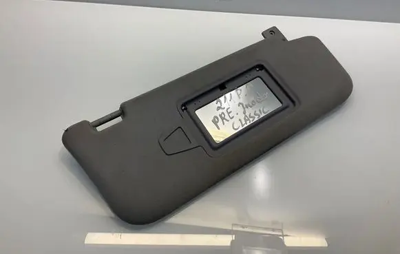 Sun visor