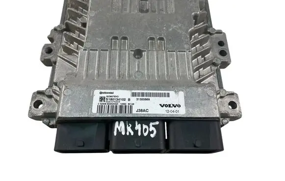 Volvo V70 Engine control unit/module ECU 31355669 S180134102B