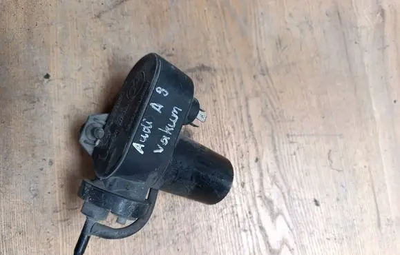 Audi A8 S8 D2 4D Cruise control unit/module 811907325