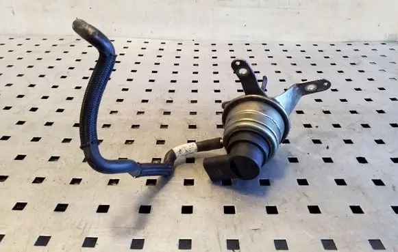 Chevrolet Captiva Turbo system vacuum part 7088095