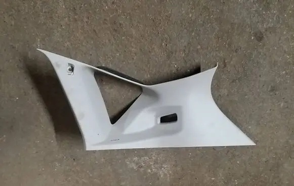 Ford Fiesta (D)pillar trim (top) D1BBA31010AB