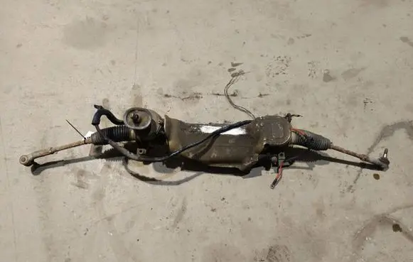 Volkswagen Golf V Steering rack 1K1909144E