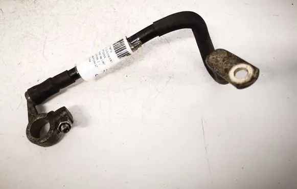 Volkswagen Golf V Positive cable (battery) 1T0971235A