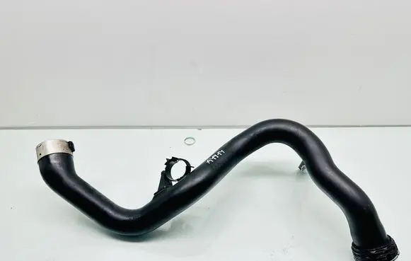 Intercooler hose/pipe