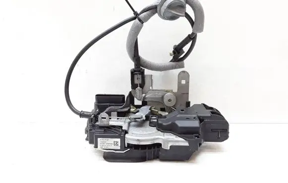 Volvo V40 Front door lock 31440392
