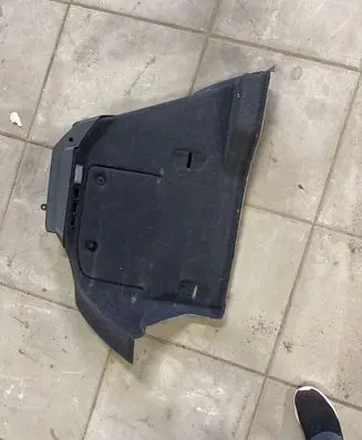Opel Astra H Trunk/boot side trim panel 332004790 24464180 11E00223A