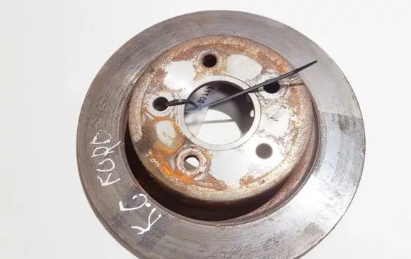 Ford Focus Rear brake disc neventiliuojamas