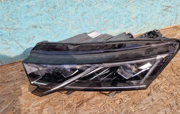 Skoda Octavia Mk4 Headlight/headlamp