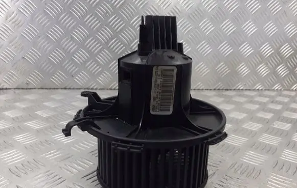 Opel Vectra C Front door blower motor D8087