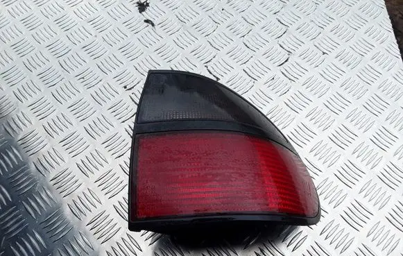 Renault Laguna I Rear/tail lights 7700820051