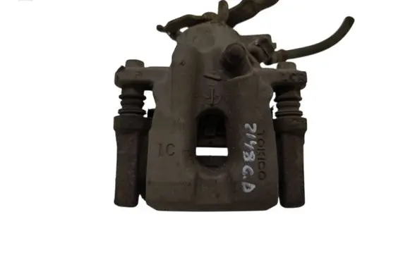 Toyota Prius (XW50) Rear brake caliper