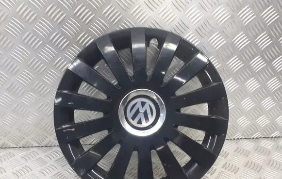 Volkswagen Fox R14 wheel hub/cap/trim 