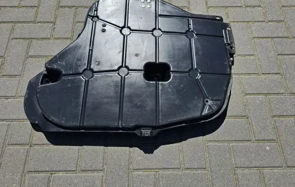 Maserati Ghibli Engine splash shield/under tray 6700092380