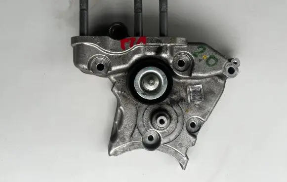 Alfa Romeo Giulietta Engine mounting bracket 55206168 B8131C