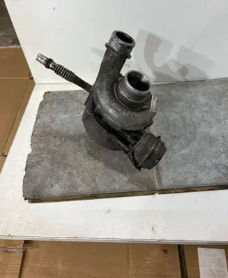 Audi A8 S8 D2 4D Turbo GT2052V 45413535