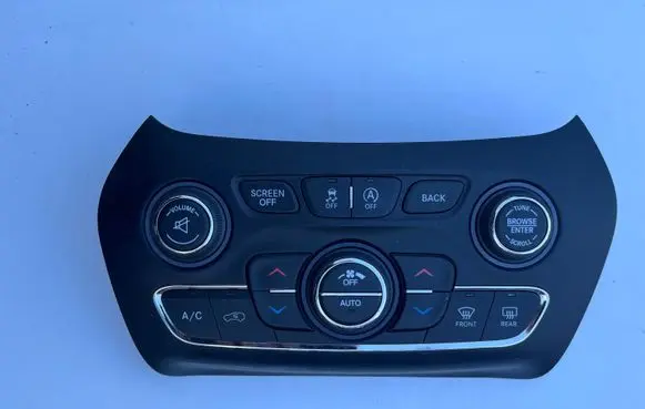 Jeep Cherokee Climate control unit 68249515AB 16447101