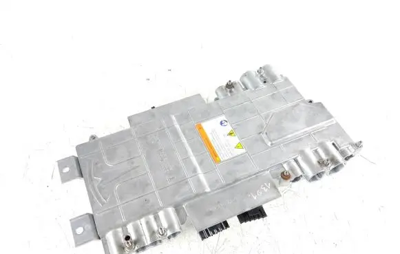 Tesla Model S Voltage converter inverter 104891200A