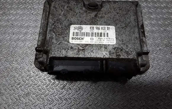 Volkswagen Golf IV Engine control unit/module 0281001846 038906018BM