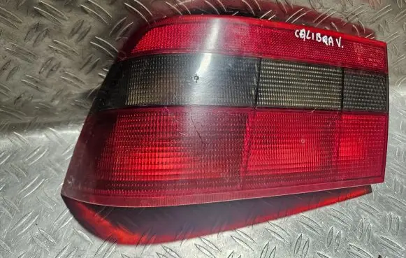 Opel Calibra Rear/tail lights 45172