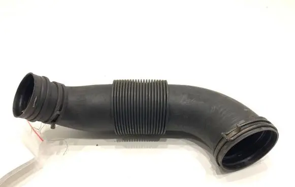 Air intake hose/pipe