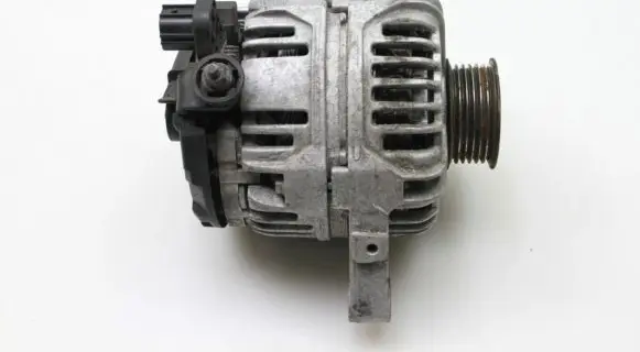 Toyota Corolla E120 E130 Generator/alternator 270600D140B