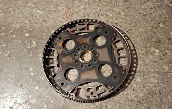 BMW 7 E65 E66 Flywheel 7501478