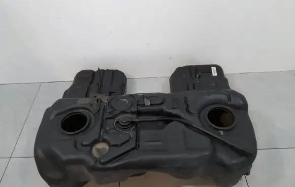 BMW X6 E71 Fuel tank 