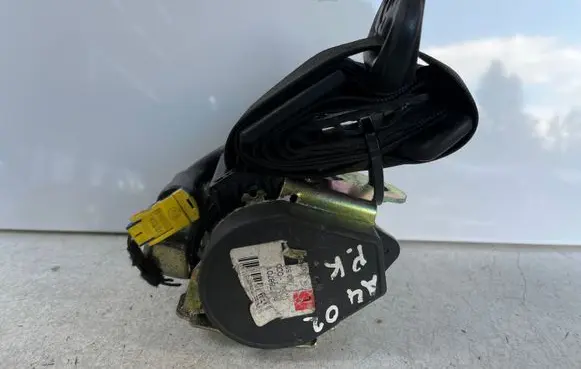 Audi A4 S4 B6 8E 8H Front seatbelt 560788701