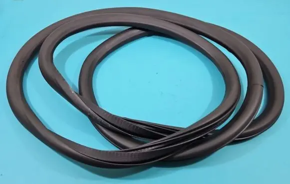 Opel Zafira C Front door rubber seal 13259937 IMPRK1377409
