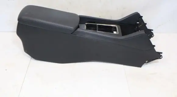 Mazda 3 Center console 