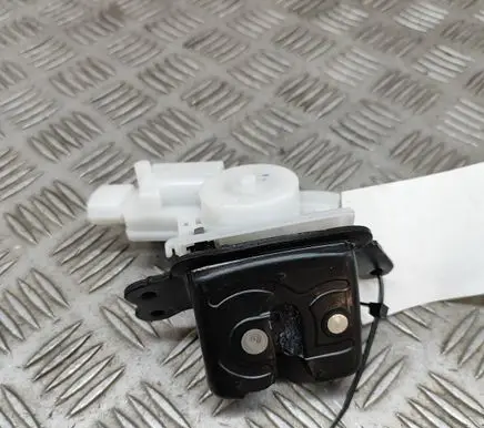 Toyota C-HR II Tailgate/trunk/boot lock/catch/latch 6935010130