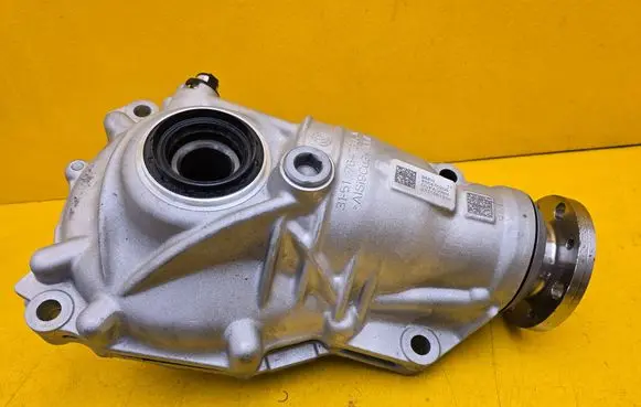 BMW 5 G60 G61 Front differential 8854702 GVFA308H