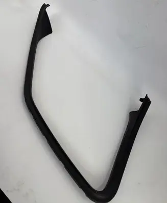 Opel Zafira C Front door window/glass frame 13361228