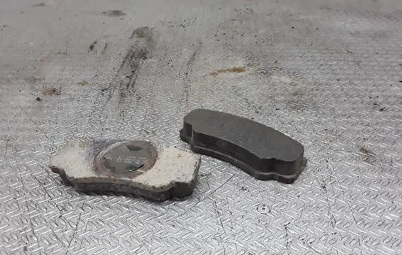 Peugeot Boxer Brake pads (rear) 
