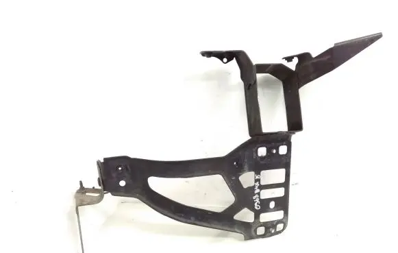 BMW 5 E60 E61 Radiator support slam panel bracket 7163484
