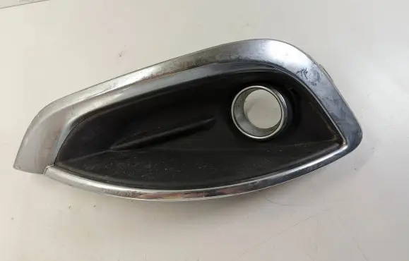 Chrysler Pacifica Front fog light trim/grill 68229006AA 65620K T4995
