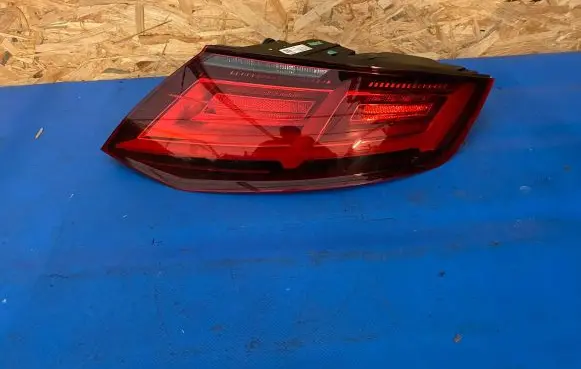 Audi TT TTS RS Mk3 8S Rear/tail lights 8S0945096C F03542650
