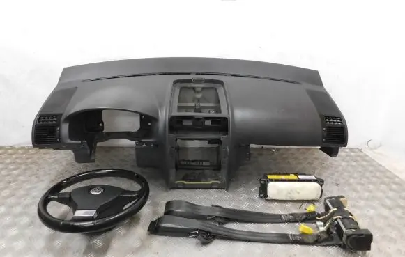 Volkswagen Touran I Dashboard