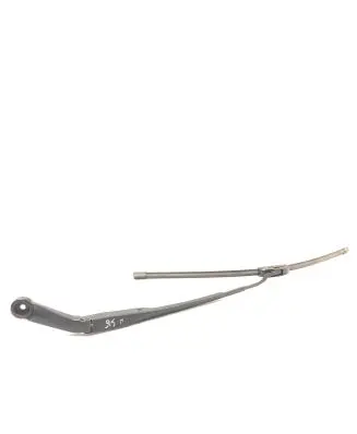 KIA Carens III Front wiper blade arm