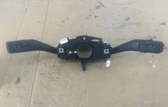 Volkswagen Jetta VI Wiper turn signal indicator stalk/switch 1K5953507N 10021250 1002125007