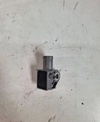 Mercedes-Benz C W204 Airbag deployment crash/impact sensor A2048201985