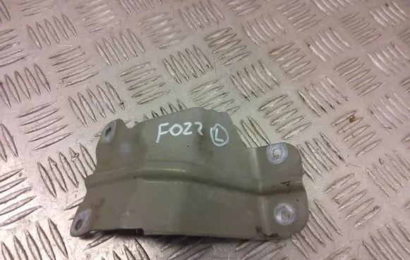 Chevrolet Captiva Fender mounting bracket 64839CB000