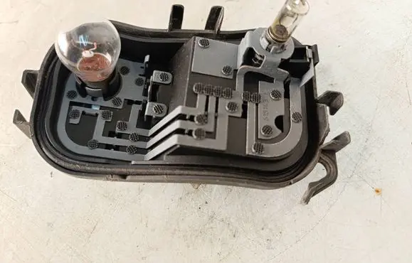 BMW 4 F32 F33 Tail light bulb cover holder 618141L