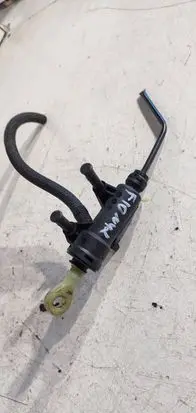 BMW 5 F10 F11 Clutch master cylinder 9122702 218232272