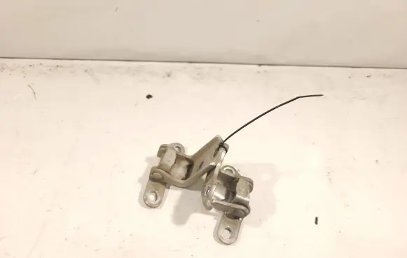 Rear door hinge set